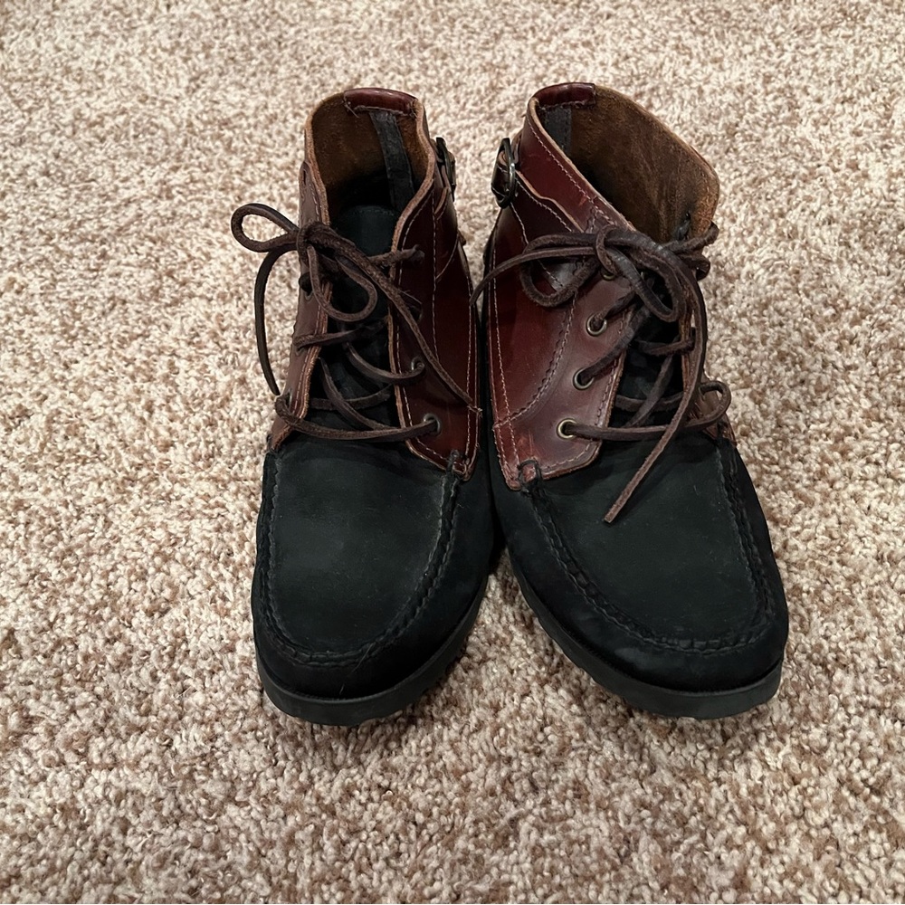 Talbots leather/suede size 7M.